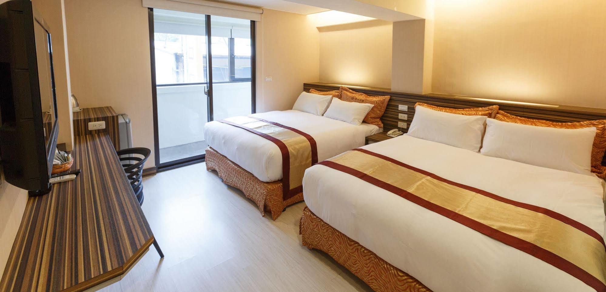 Wecan Hotel Гаосюн Экстерьер фото