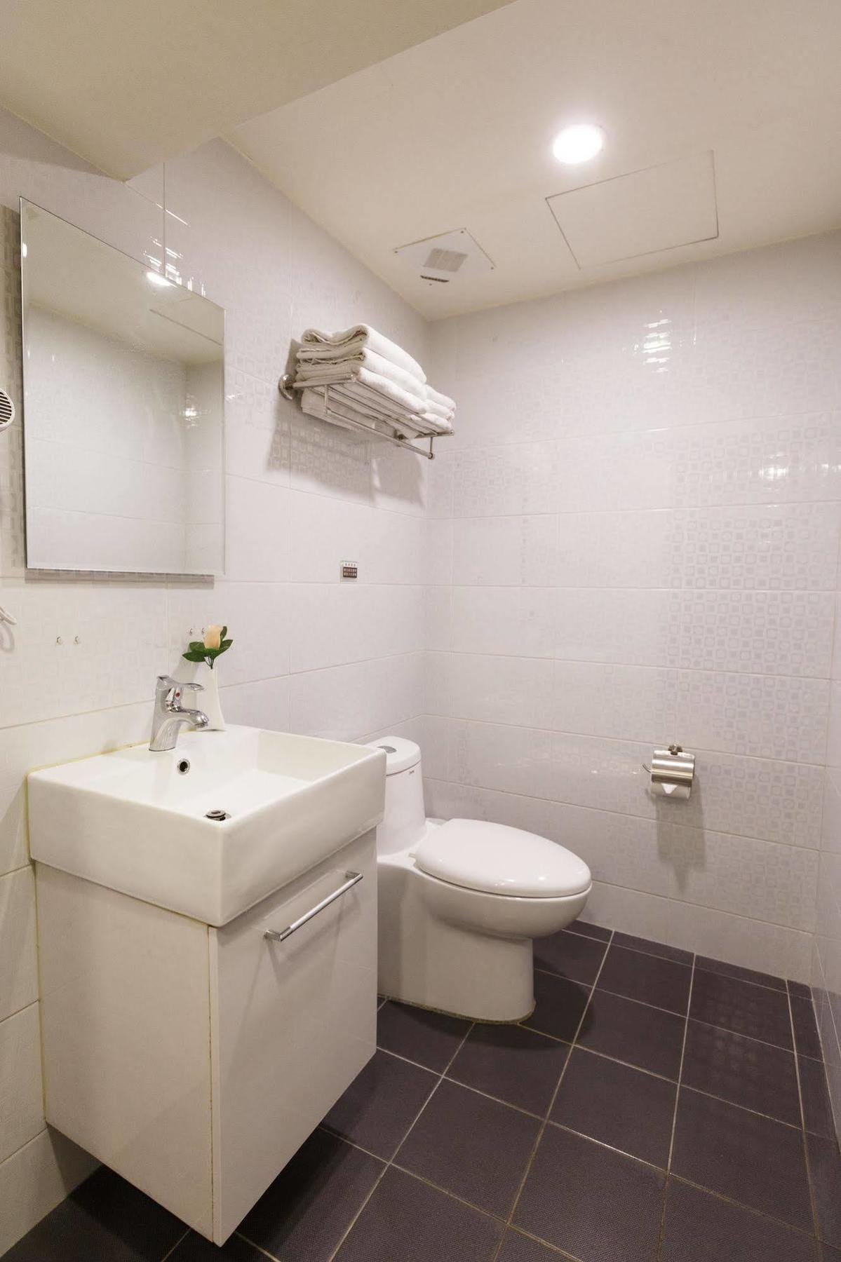 Wecan Hotel Гаосюн Экстерьер фото